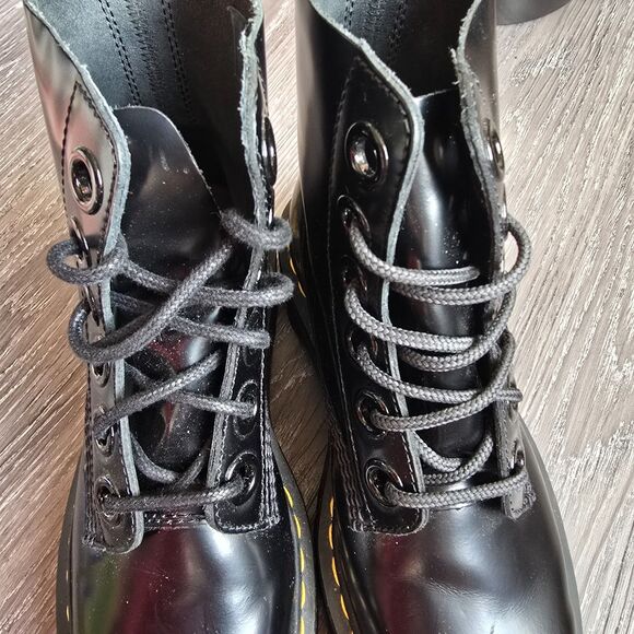 Dr. Martens Molly Platform Combat Boots Leather Women's Size 8 Y2K 90s Gloss - Picture 8 of 14